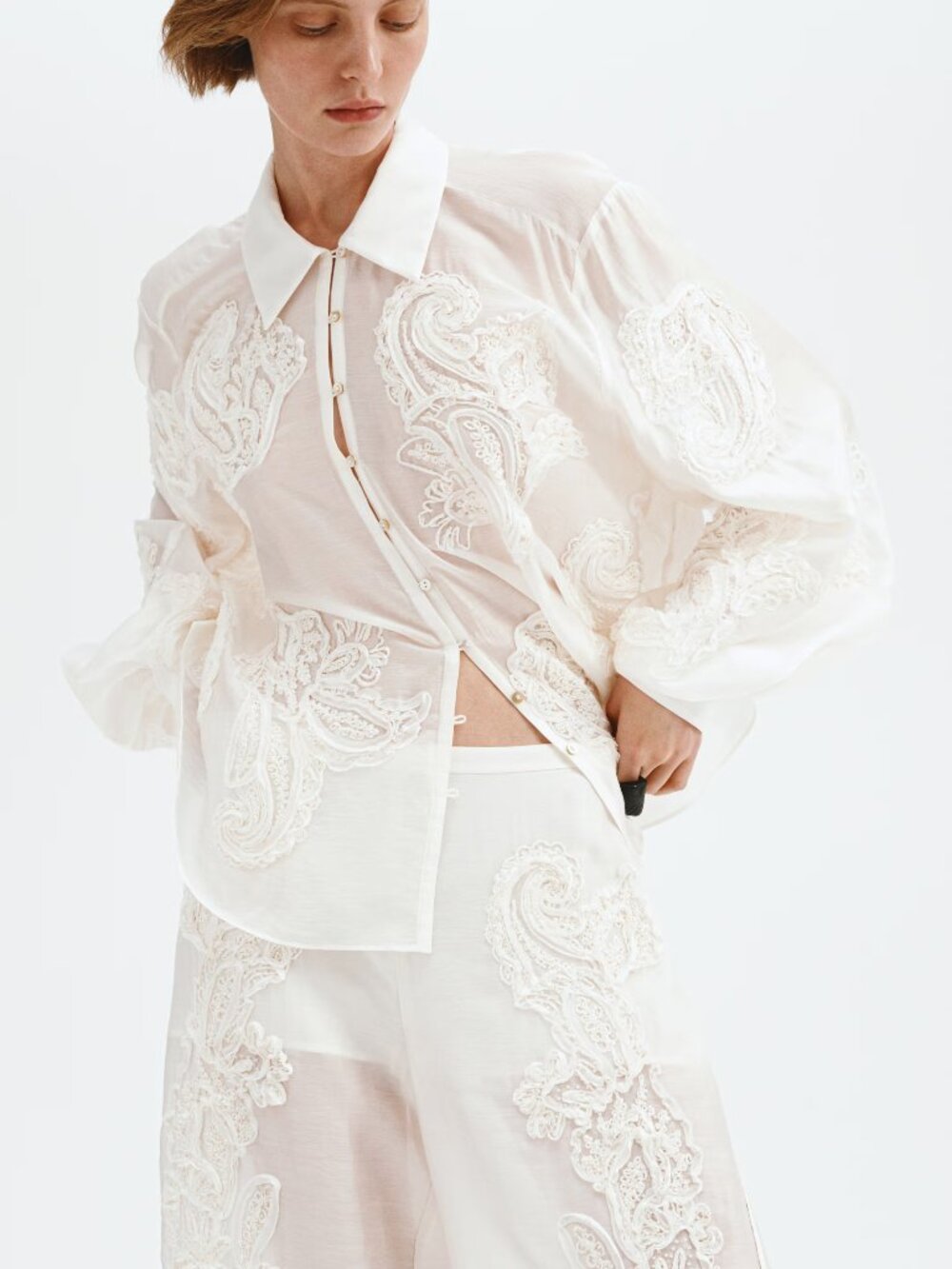 H&M Embroidered Blouse - Picture 4 of 16